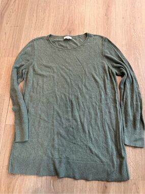 Classic Lightweight Crewneck Sweater - Olive Green